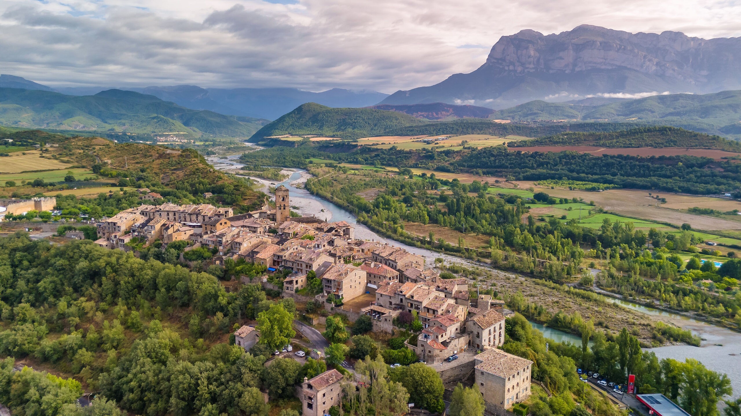 Panorámica de Aínsa