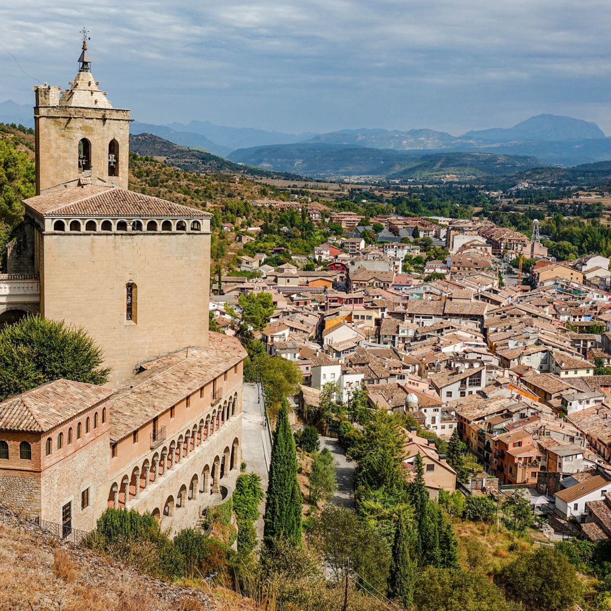 Graus y el entorno del Ésera